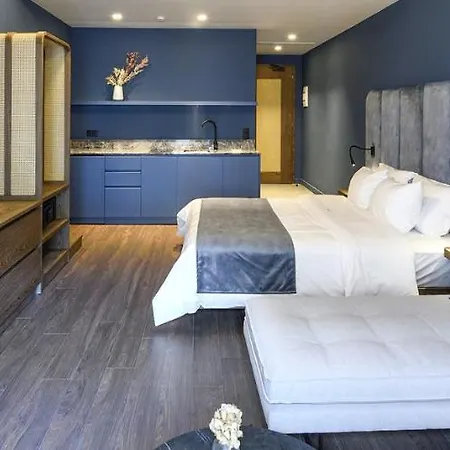 Roomore Apartament *