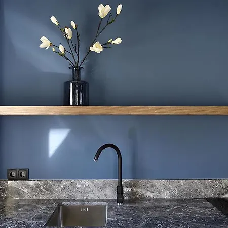 Roomore شقة سالونيك